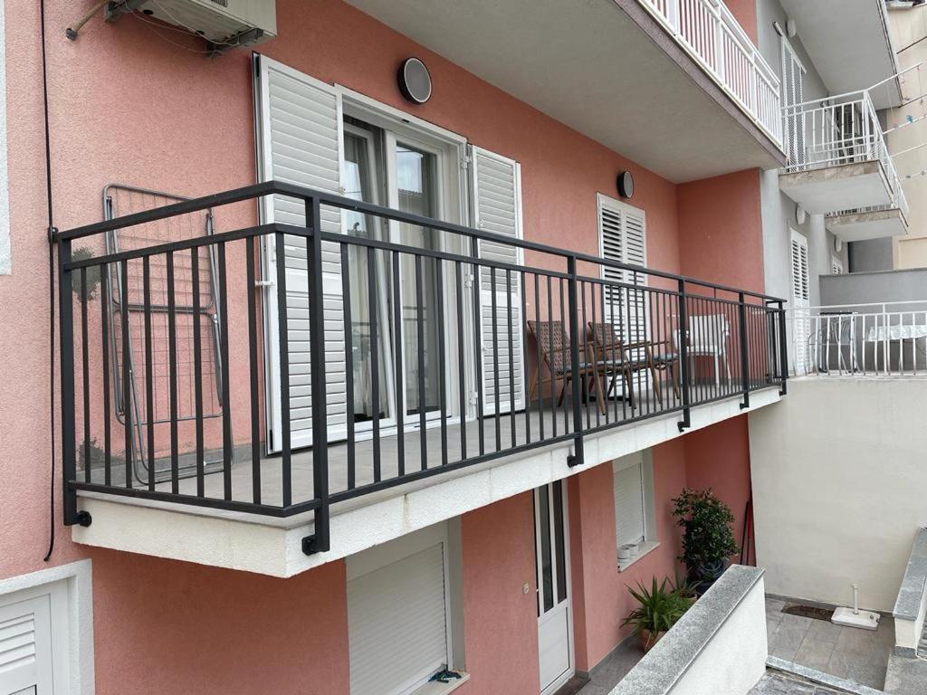 Apartments Antonia มาคาร์สกา ภายนอก รูปภาพ
